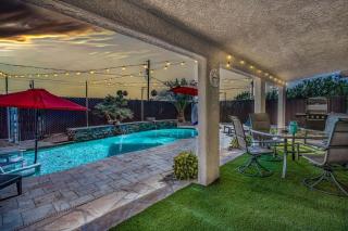 Serene Stay War Eagle Pool Games Family Fun - 5