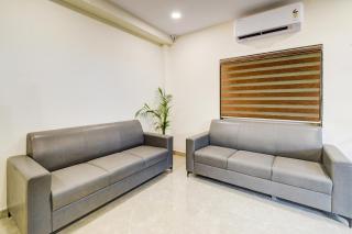 Super Townhouse OAK Owaisi Hospital Mailardevpally Formerly Tolkanti Arc - 6