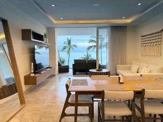 Luxury by the sea unmatched comfort - 0