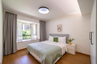 Tyms Luxury 3BR 2BA APT Hongqiao - 0