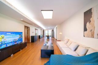 Tyms Luxury 3BR 2BA APT Hongqiao - 1