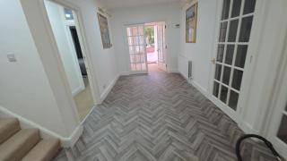 Justin Short Holiday Stay Finchley - 6