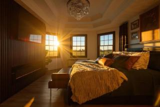 Luxury 5BR Estate: Bourbon Bar, Spa, Pool & Cinema - 2