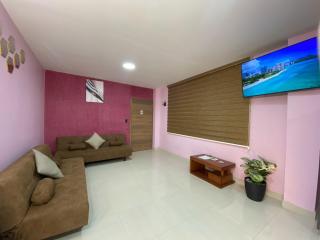 Apartment 3 in the center - 2 Bedroom 1 Bath - 4