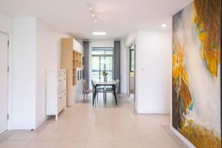 Tyms 3BR 2BA APT Hongqiao Crystal Garden - 6