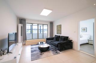 Tyms 3BR 2BA APT Hongqiao Crystal Garden - 5