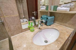 Tyms Stylish 1BR APT Xujiahui Jiahui International - 1