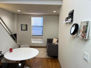 Cozy loft in heart of Santa Monica FREE Parking - 8