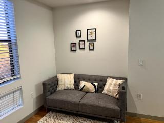 Cozy loft in heart of Santa Monica FREE Parking - 2