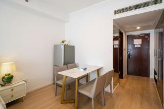 Tyms Xuhui Spacious 1BR APT - 8