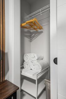 King Bed, Full Kitchen, Free Parking, Family Friendly Dining, Workspace & Fast Wi-fi - Private Basement Suite - 3