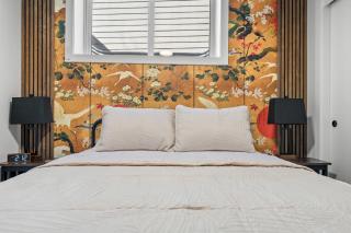 King Bed, Full Kitchen, Free Parking, Family Friendly Dining, Workspace & Fast Wi-fi - Private Basement Suite - 4