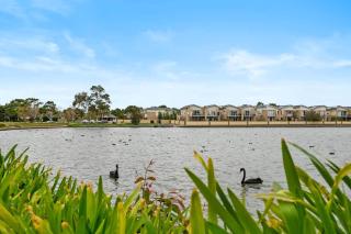 Relaxing Lakeside 3BR Retreat Near Sanctuary Lake - 3