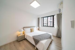 Tyms 2BR APT Hongqiao Paris Classic - 7