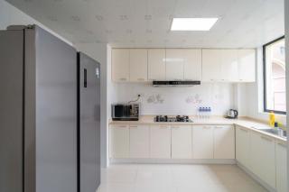 Tyms 2BR APT Hongqiao Paris Classic - 3