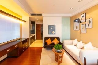 Aixin Yangtze River International Apartment - 1