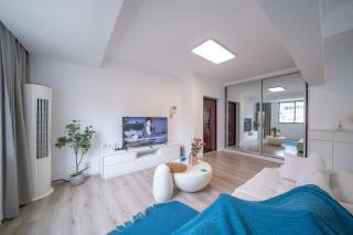 Tyms Parisian 2BR APT Paris Classic - 9