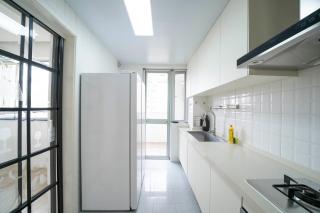 Tyms Luxury 4BR 2BA APT Residence - 6