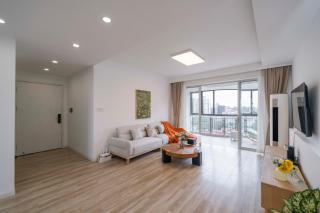 Tyms Luxury 4BR 2BA APT Residence - 4