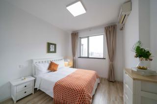 Tyms Luxury 4BR 2BA APT Residence - 2