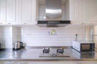 Tyms 2BR APT Xujiahui Dacheng Residence - 4