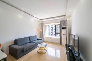 Tyms 2BR APT Xujiahui Dacheng Residence - 1