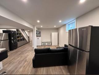 Pvt room with ensuite luxury bathroom near Waterloo airport - 4