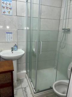 Family Room on Green road - 7