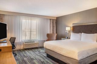 Ramada by Wyndham St Paul AB - 2