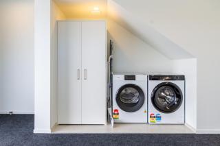 Spacious 3-Bedroom City Retreat with Garage - 1