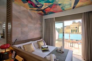 Casual Kubic Athens - 2