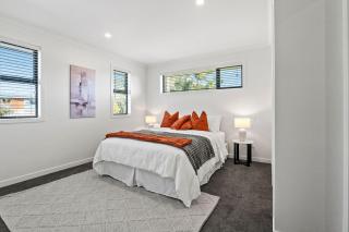 Kamo Oasis - Your Modern Home Away From Home - 2
