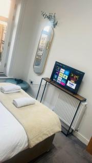Luxe Haven - Sleeps 4 Apartment Nottingham City Centre - 9