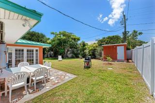 253 Palm Ln - 4