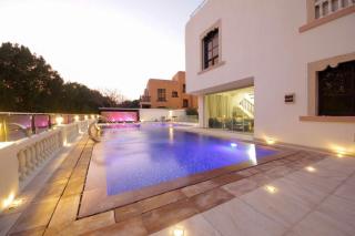 Wecation - 5BR Villa With Private Swimming Pool - 1