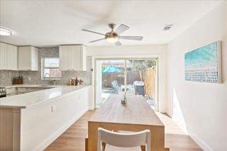 221 Cherie Down Ln - Cap Carnaveral - 5