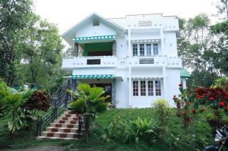 Beautiful Five Bedroom Villa Near Munnar - Santhanpara - 2