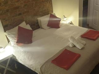 Bella Rosa Cottage - 2