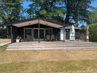 Relaxing Sanctuary In Desirable Area - 7