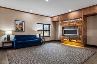 Comfort Suites Roswell North - 3