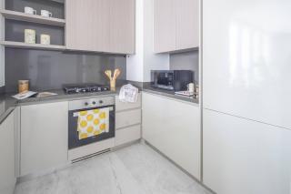 Frank Porter - Peninsula Five, Business Bay - 1