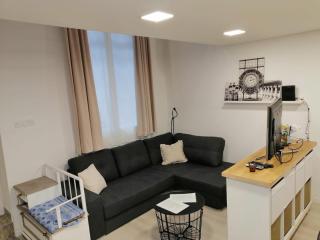 Cozy new studio with Free parking place in Garage - 9