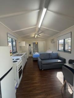 Kin Kora Village - 1