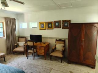 Garden of Eden Cottages and Guest House - 4