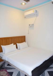 Hotel ShivDham Naimisharanya - 3