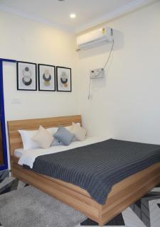 Hotel ShivDham Naimisharanya - 2