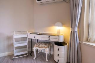 Tyms Modern 1BR APT Gubei International Garden - 8