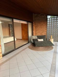 Tranquil mountain escape with bushland views - 3