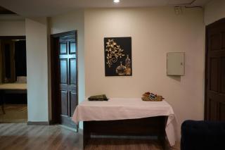 Modern 3BR Gaming Apartment E-11 Islamabad AC, LED, Kitchen - 1