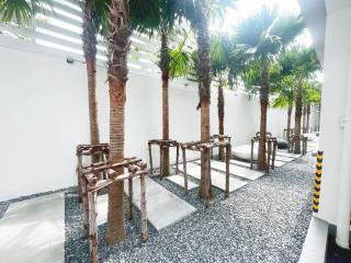UTD8 Hotel and Residence - 6